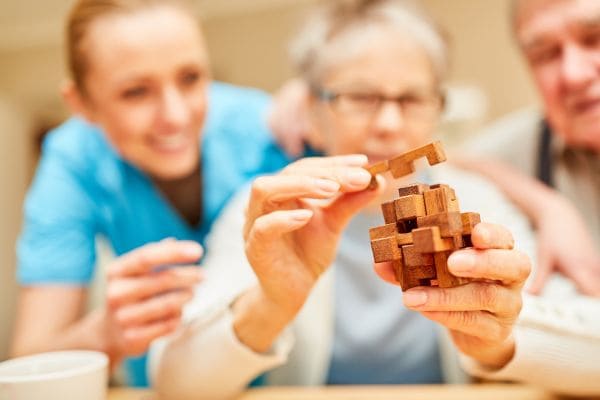 Mudanças na fala ajudam a detectar o Alzheimer precocemente.